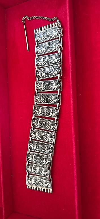 Altes Armband wohl kein Silber ggf antik