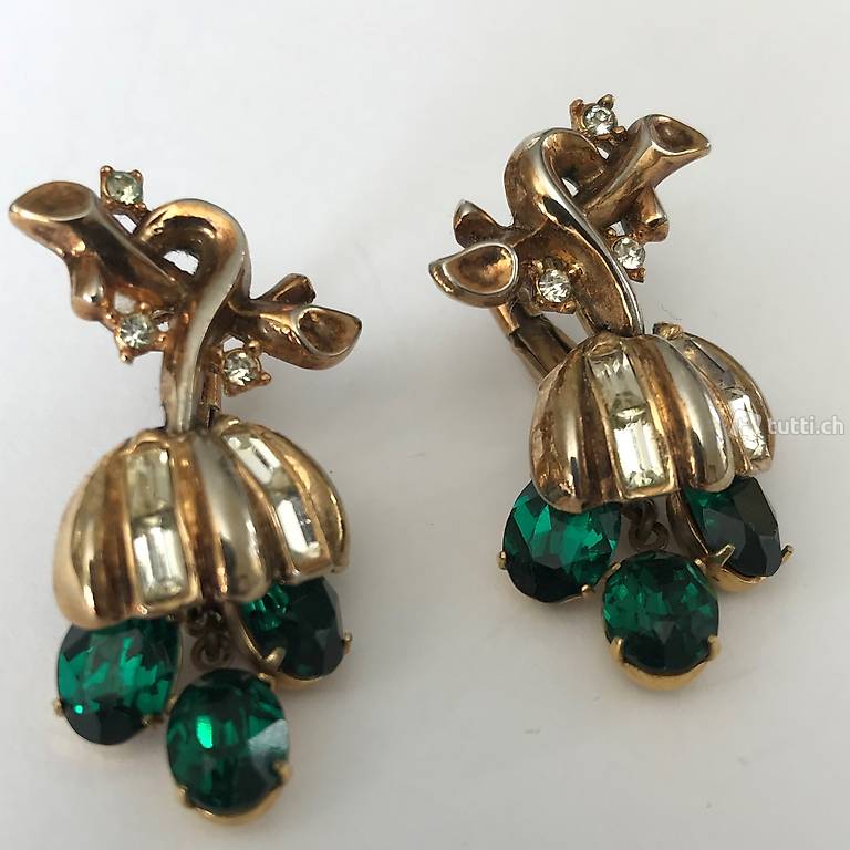 Vintage Krone Trifari Ohrhänger mit grünem Strass